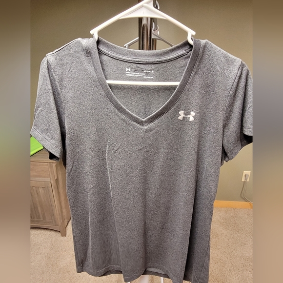 2 Under armour tees Medium - Picture 2 of 3
